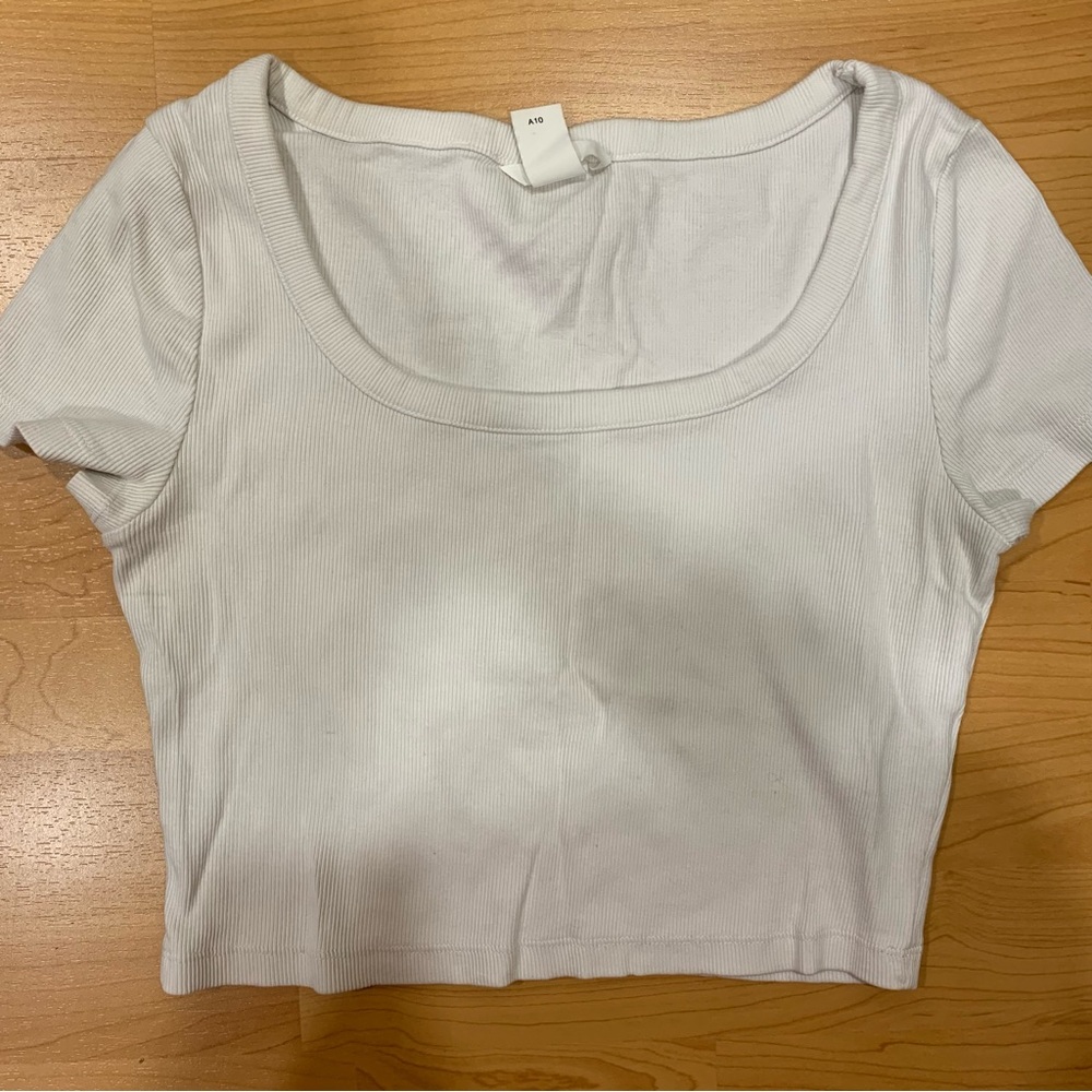 H&M white cropped top